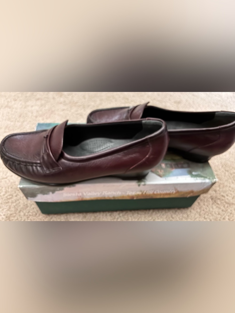 NEW SAS women’s Easier SlipOn Loafers - size 8 WW(double wide) Antique Wine